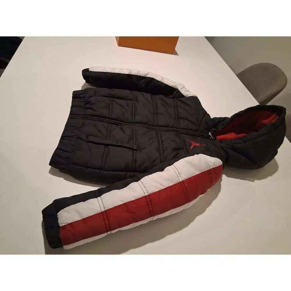 NIKE AIR JORDAN Boys Puffer Jacket XS 4 Black Red White Zip Coat Fleece Lined